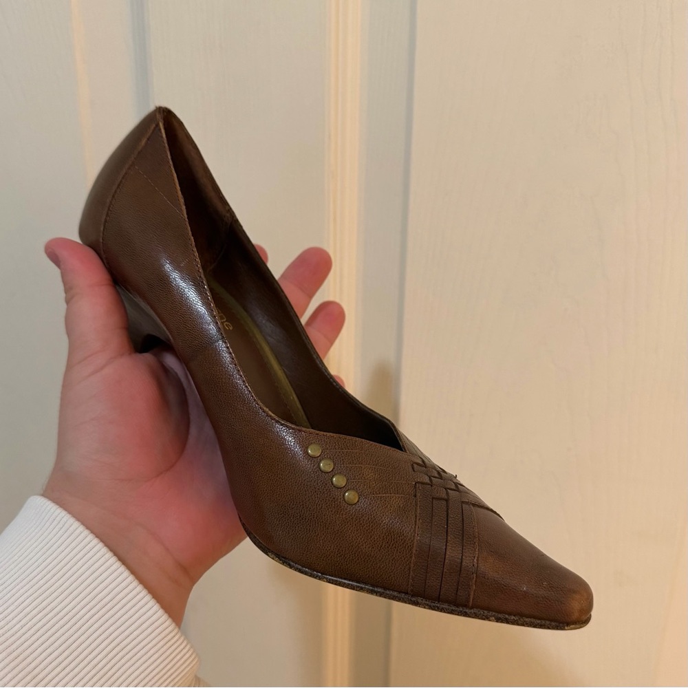 Liz Claiborne Brown Leather Woven Pointed Toe Heels - Size 6 1/2